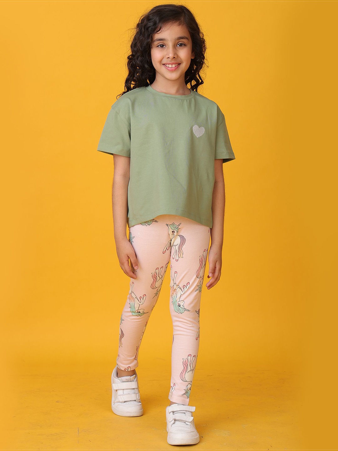 

Anthrilo Girls Round Neck T-Shirt With Leggings Set, Olive