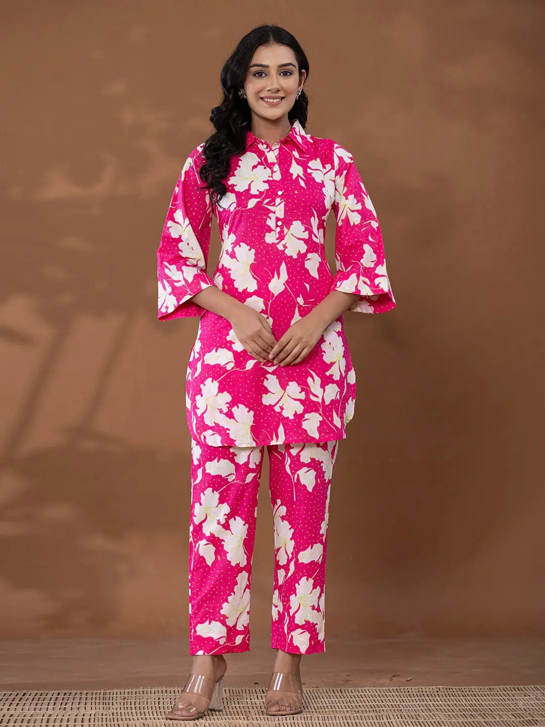 

MissKurti Floral Printed Pure Cotton Shirt Collar-Neck Tunic With Trousers, Pink