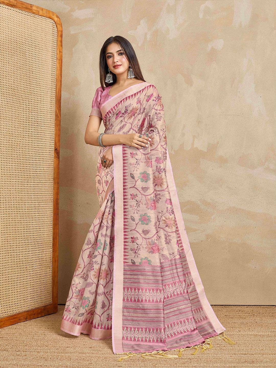 

DOI MOI Floral Printed Ready to Wear Bagh Saree, Pink