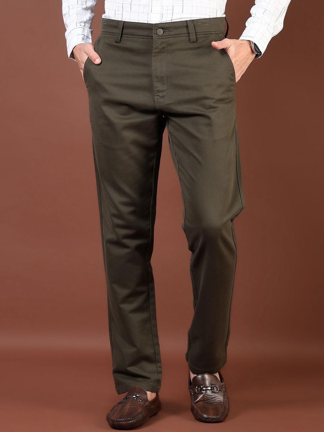 

V-Mart Men Regular Fit Chinos Trousers, Olive