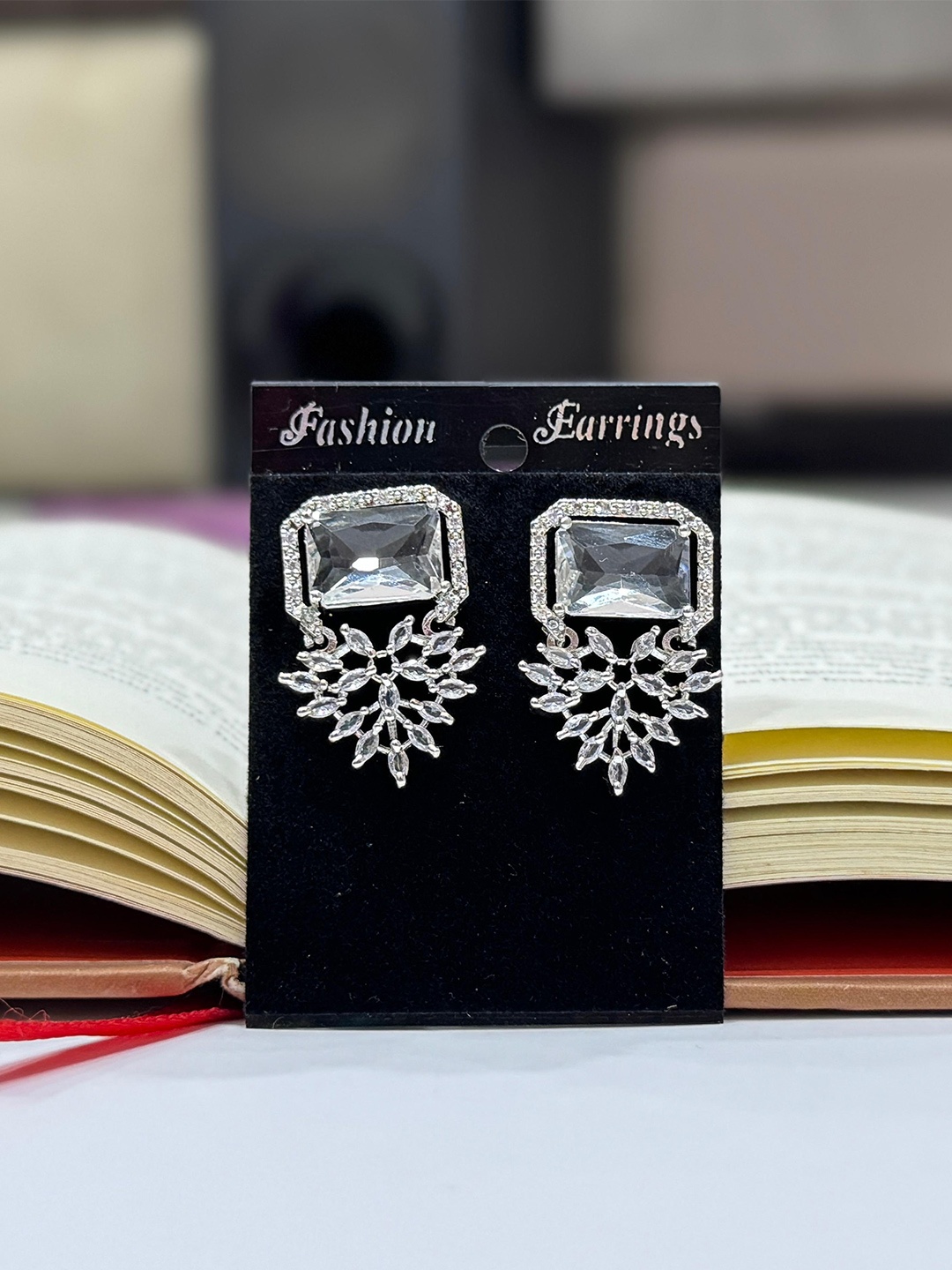 

AKLINA Rhodium-Plated American Diamond Studded Square Shaped Studs, White