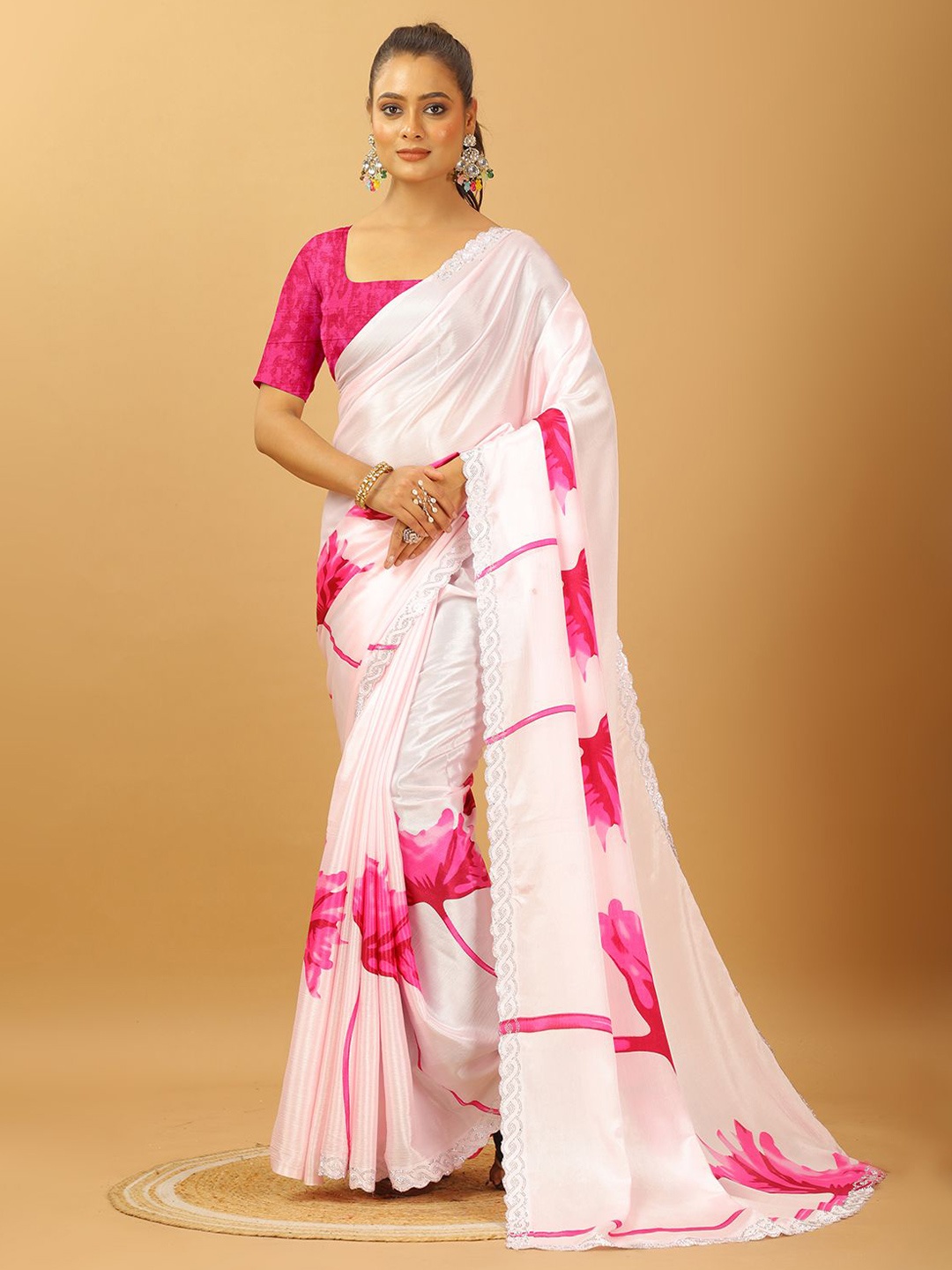 

VIRENDRA TEXTILES Floral Beads and Stones Pure Georgette Saree, Rose