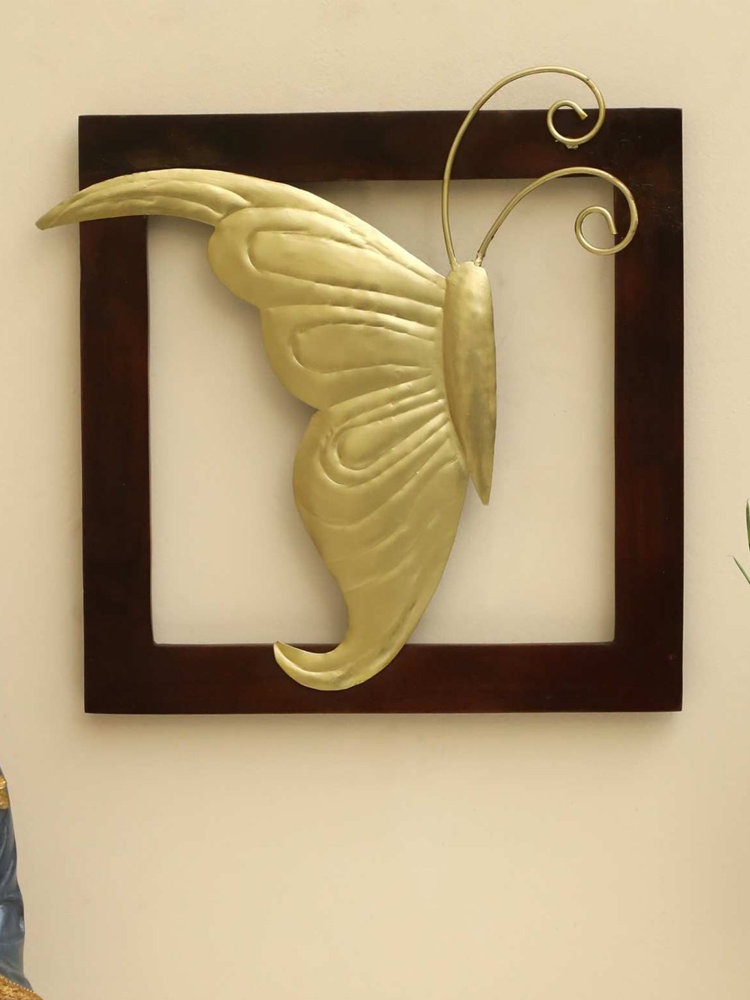 

vedas Mystical India Brown & Gold-Toned W-Arya Left Butterfly Wooden & Metal Wall Decor