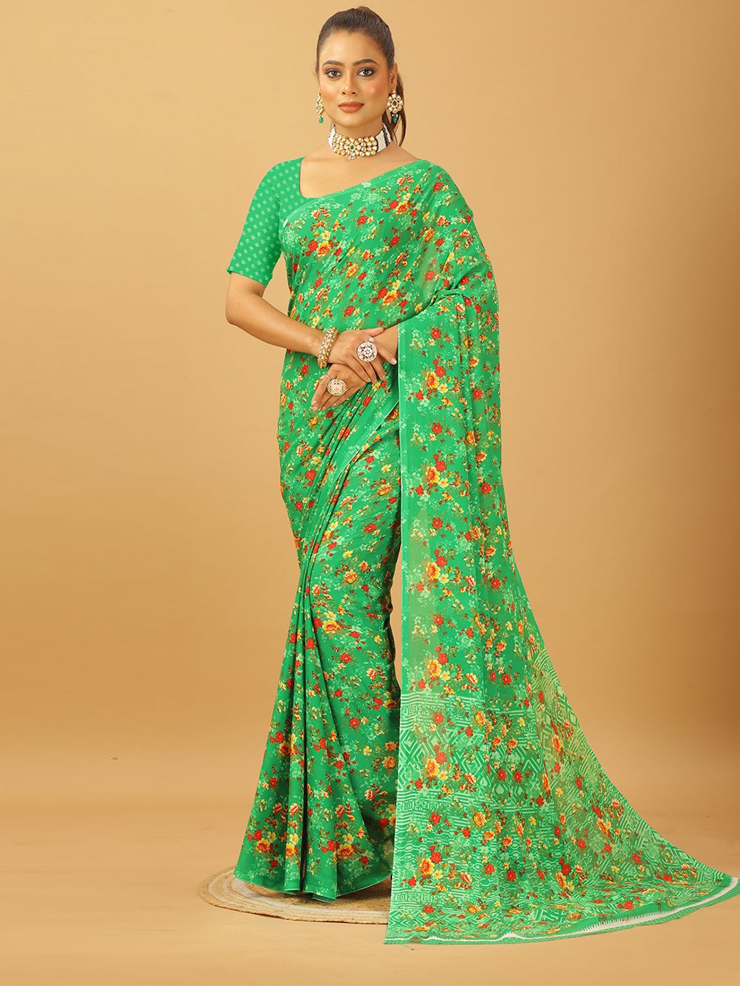 

VIRENDRA TEXTILES Floral Printed Pure Georgette Saree, Green