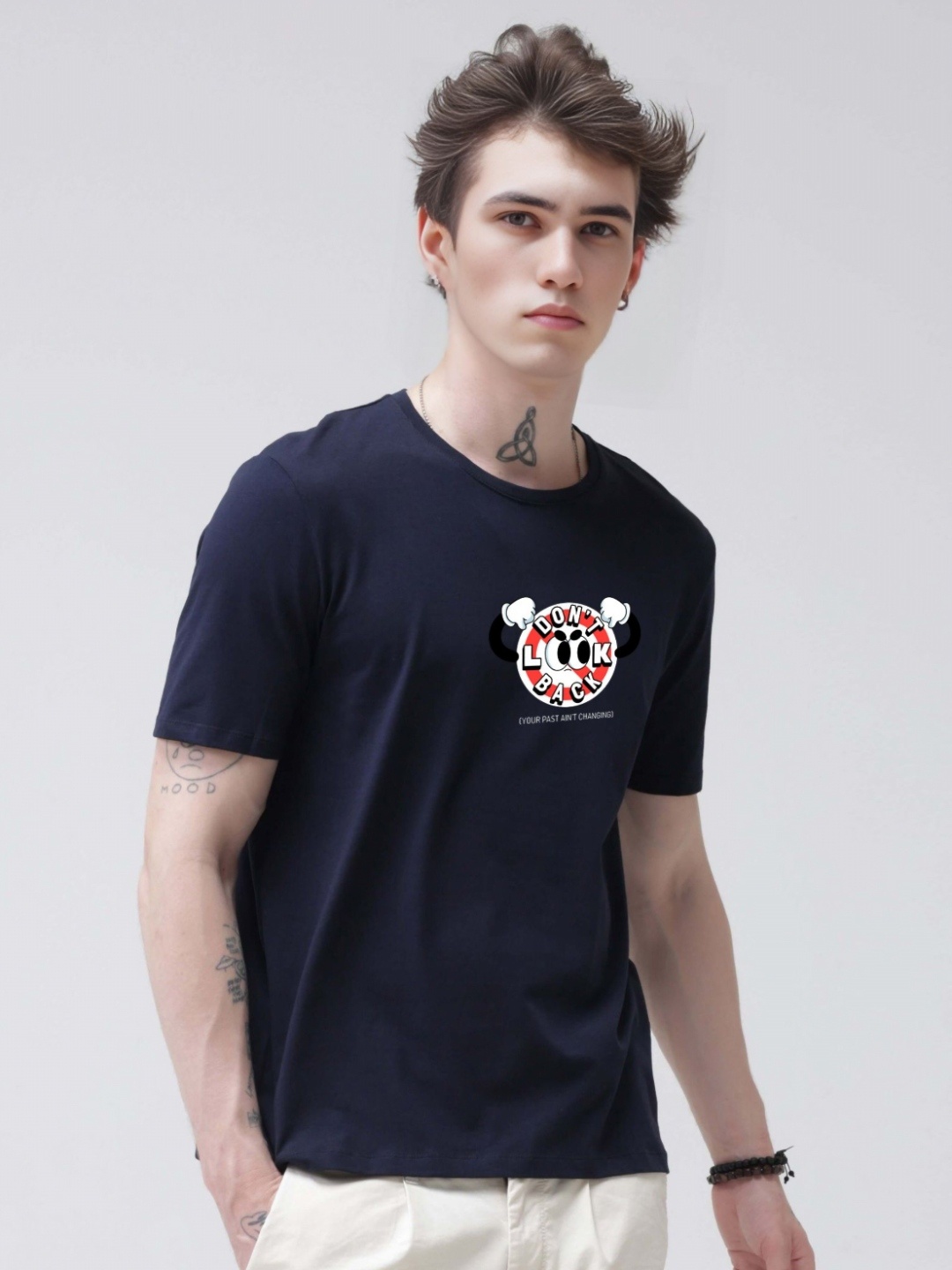 

Enciger Men Printed Applique T-shirt, Navy blue
