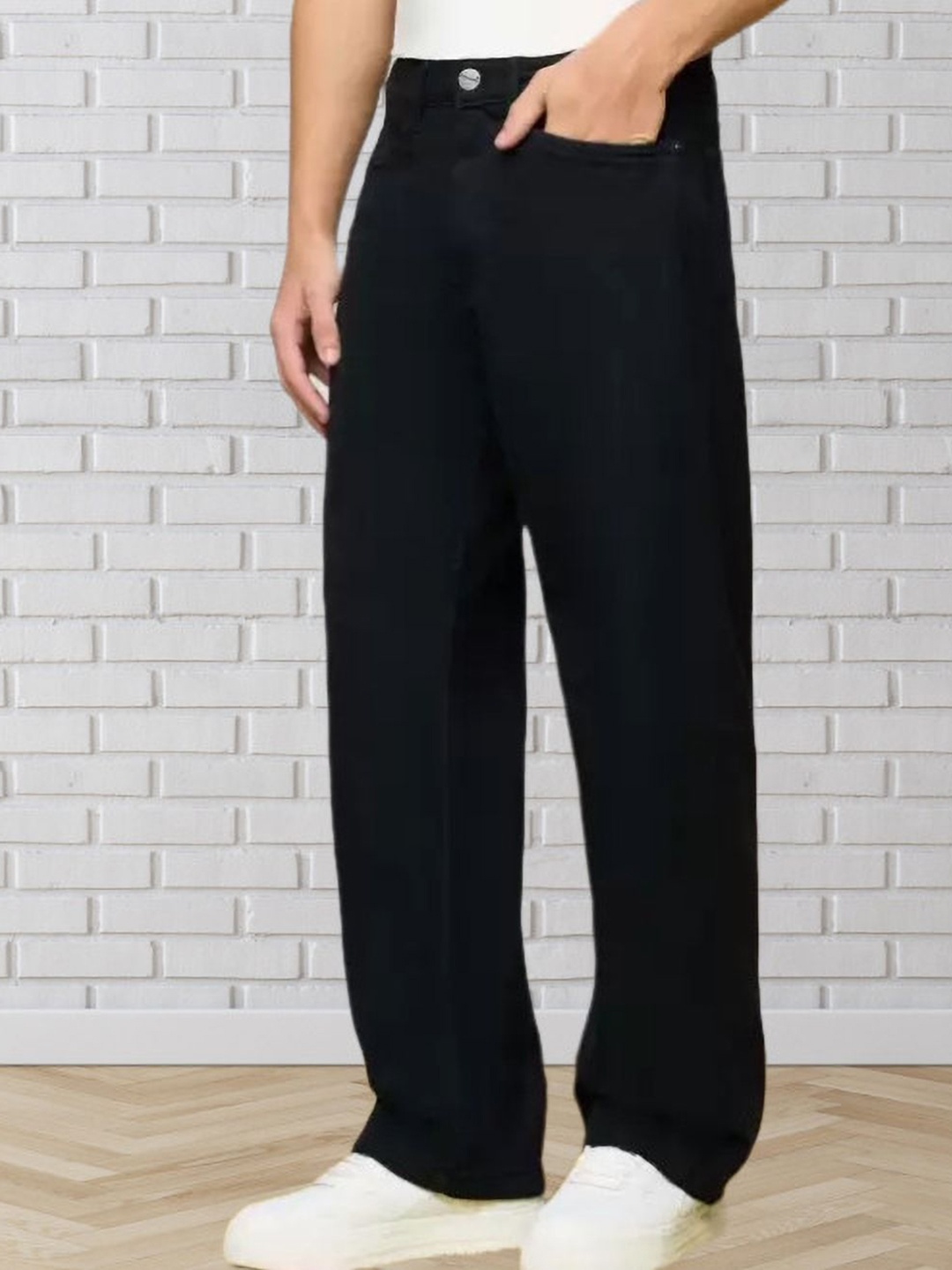 

Linaria Men Classic Relaxed Fit Mid-Rise Clean Look Stretchable Jeans, Black