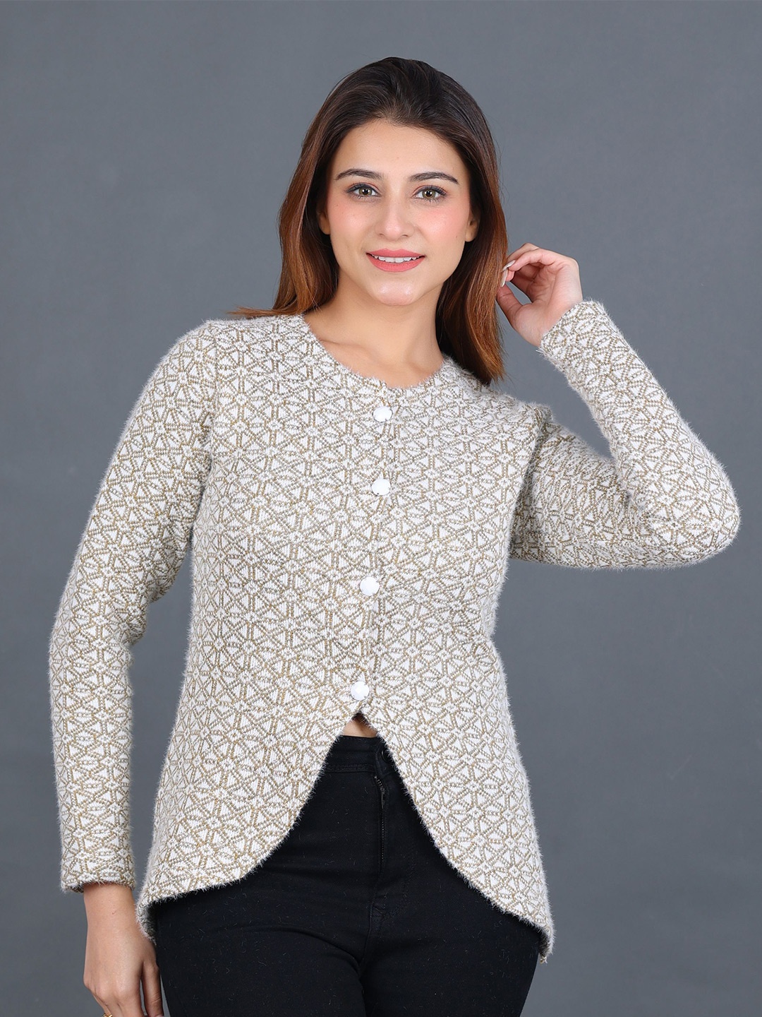 

Dadu Dayal Women Colourblocked Woollen Cardigan, Green