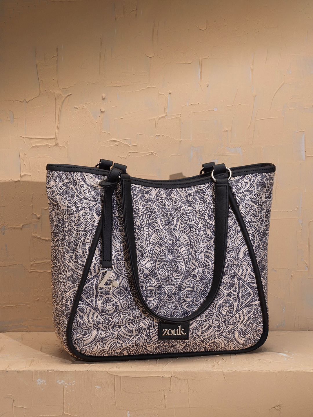 

ZOUK Women Floral Printed Structured Shoulder Bag, Black