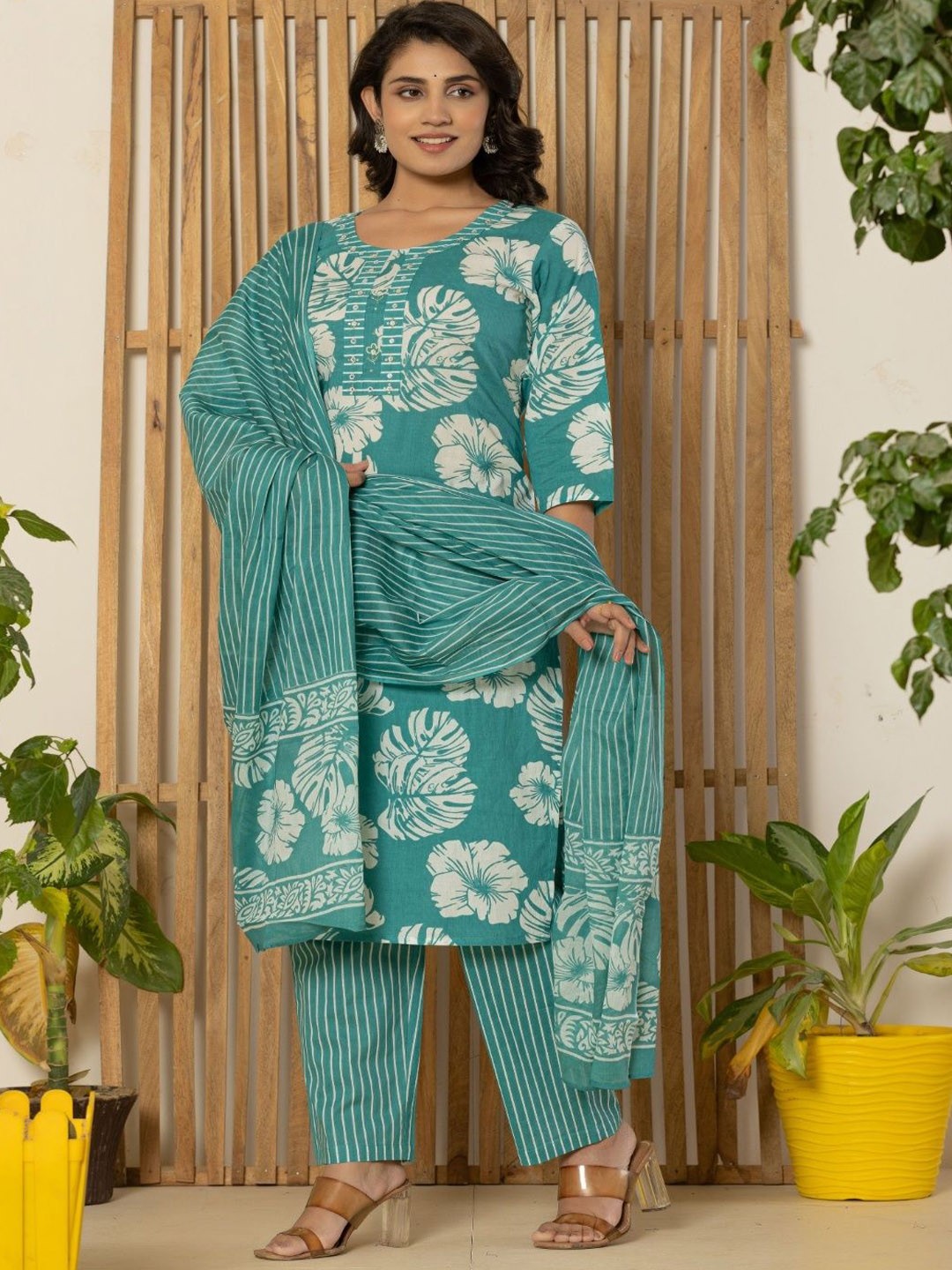 

NUNCHII Floral Printed Pure Cotton Straight Kurta with Trousers & Dupatta, Turquoise blue