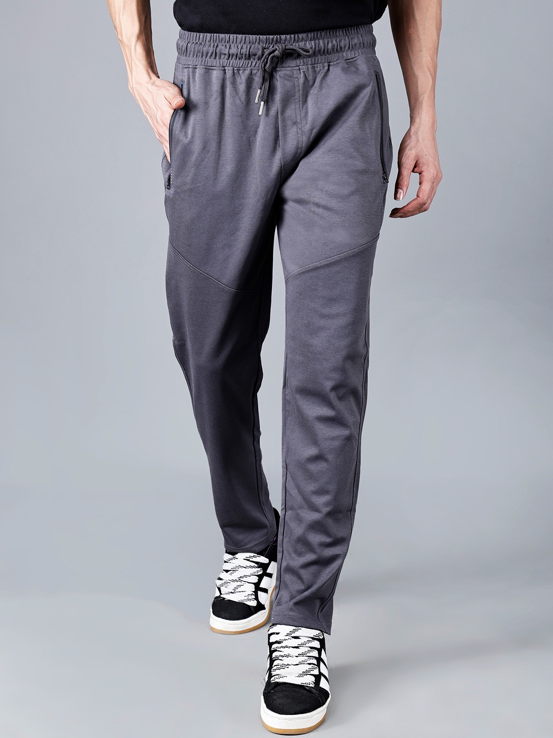 

Fort Collins Men Cotton Relaxed-Fit Mid Rise Track Pant, Grey