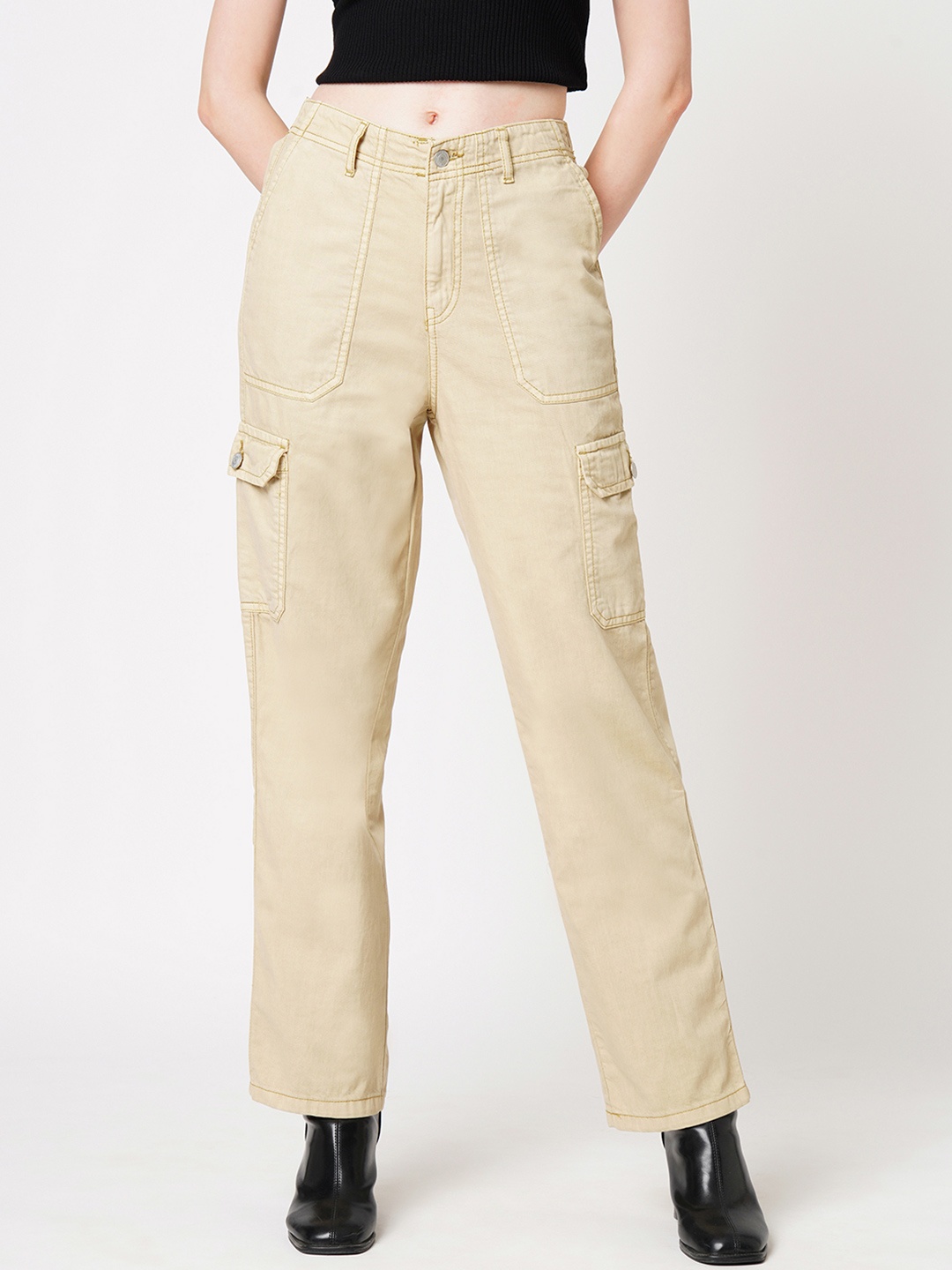 

Kraus Jeans Women High-Rise Trousers, Beige