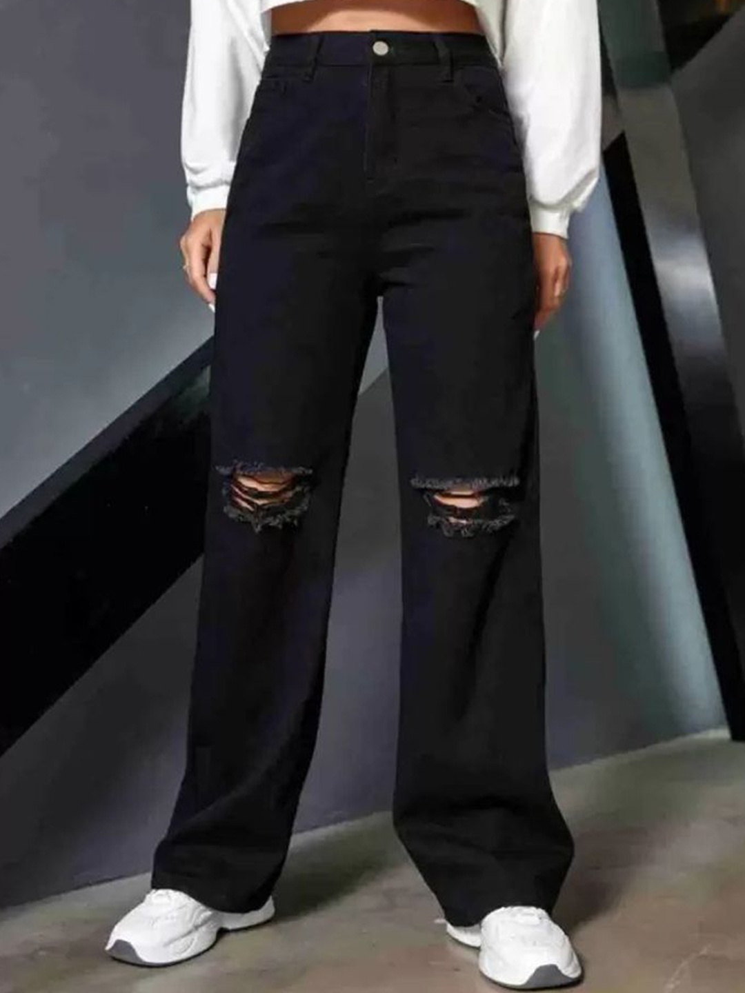 

LINARIA Women Classic Relaxed Fit Mid-Rise Slash Knee Jeans, Black
