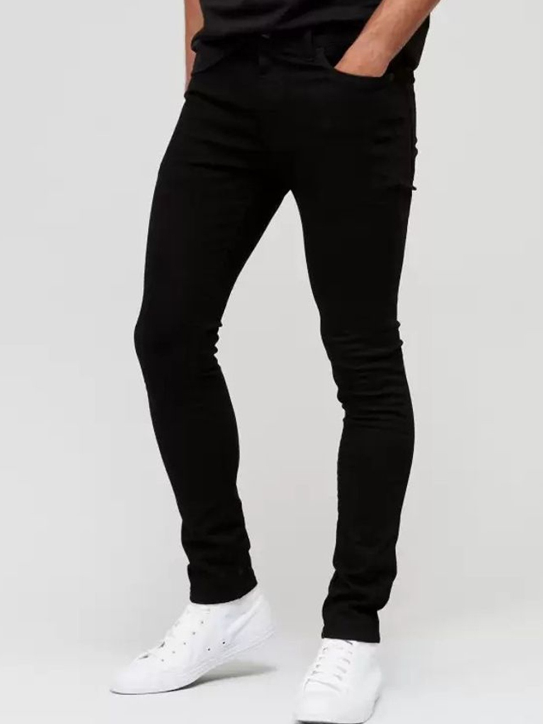 

LINARIA Men Classic Mid-Rise Clean Look Slim Fit Jeans, Black