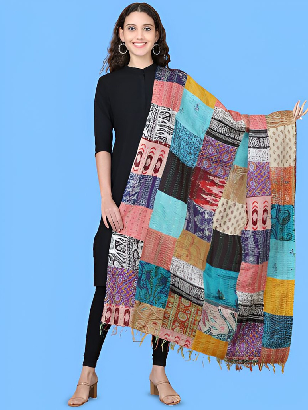

LOOM LEGACY Floral Embroidered Kantha Work Dupatta, Blue