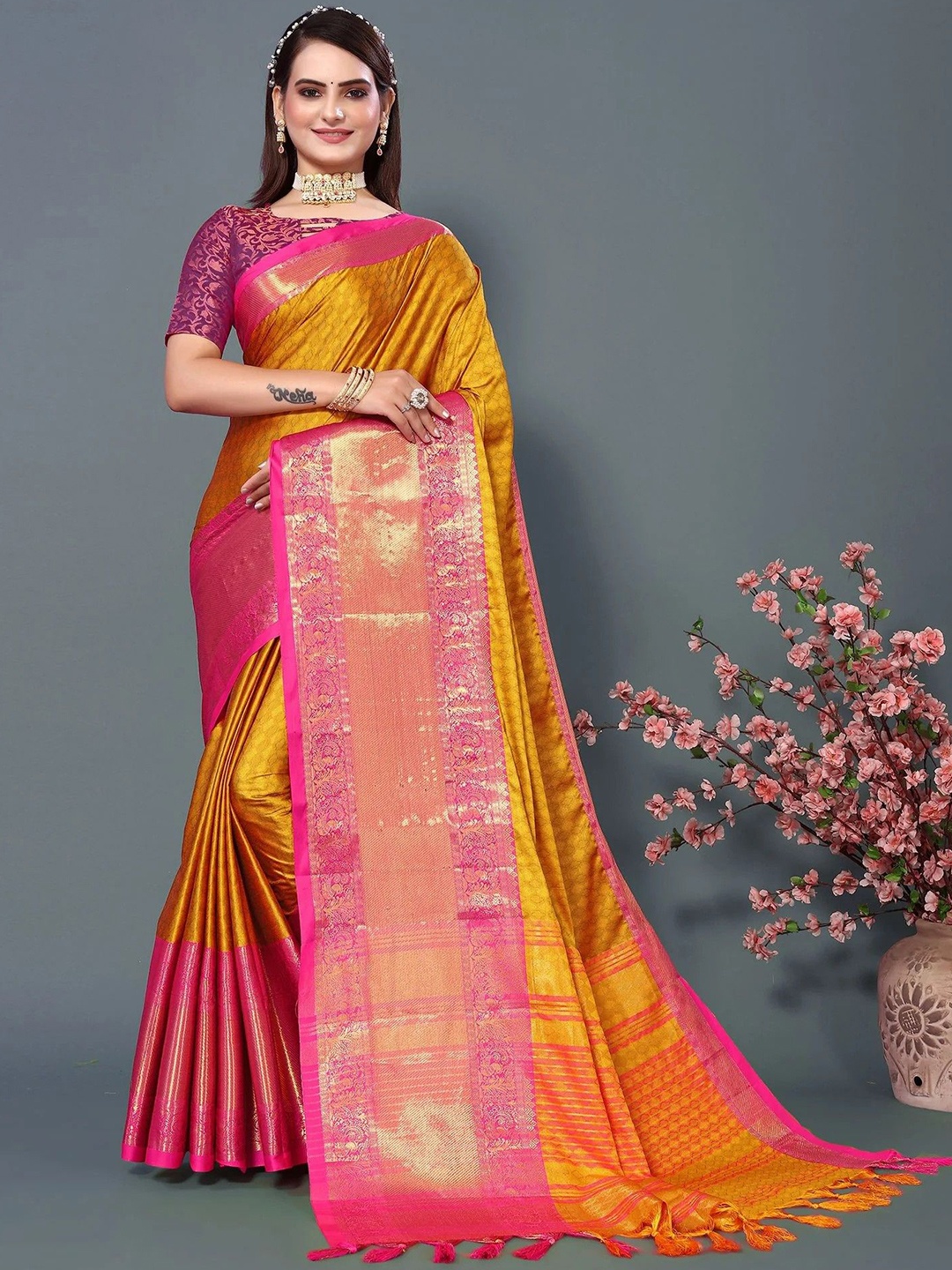 

yourwish Woven Design Zari Narayan Peth Saree, Gold