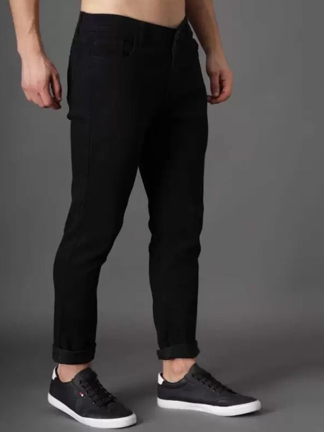 

LINARIA Men Classic Mid-Rise Clean Look Slim Fit Jeans, Black