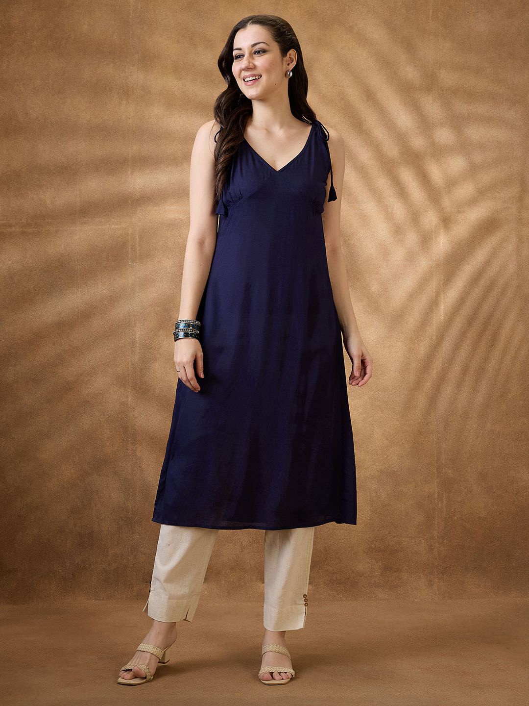 

Globus Tie-Up Neck A-Line Fusion Kurta, Navy blue