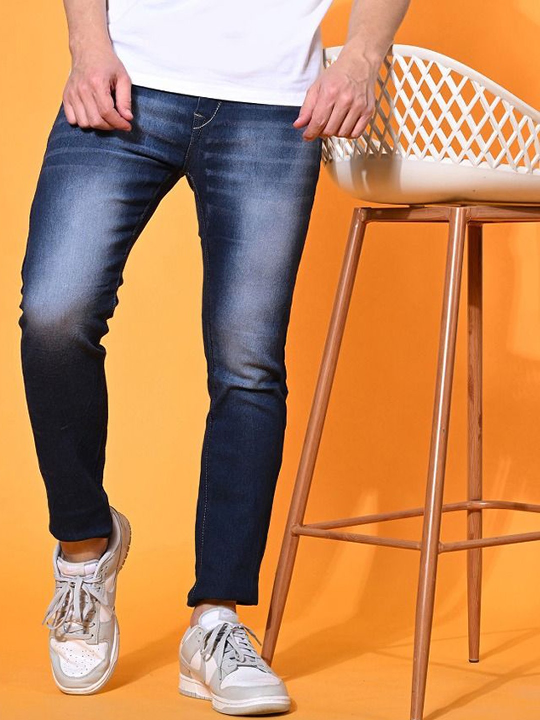 

LINARIA Men Classic Skinny Fit Heavy Fade Jeans, Blue