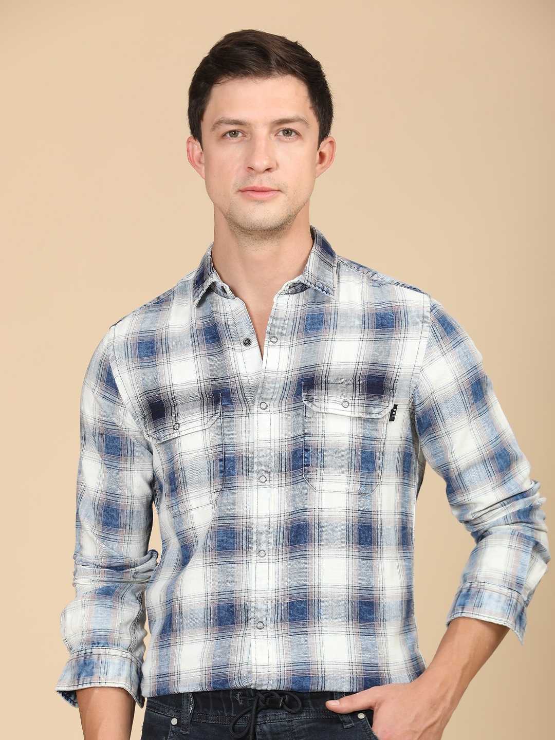 

POE Men Slim Fit Spread Collar Checked Cotton Casual Shirt, White