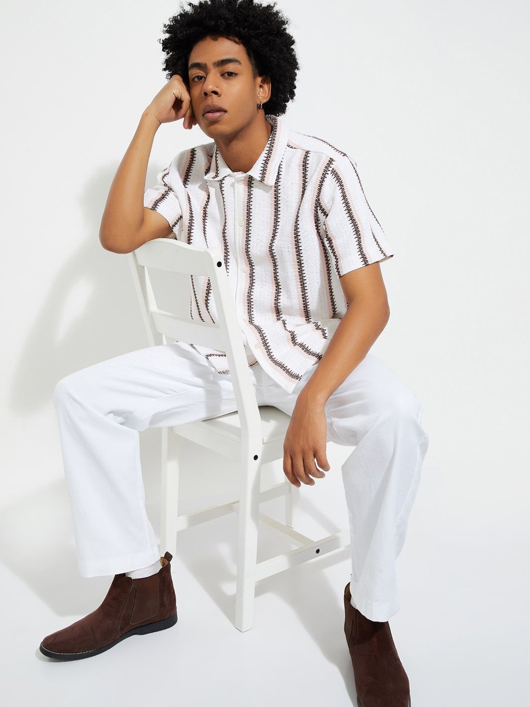 

max Men Spread Collar Vertical Striped Cotton Casual Shirt, White