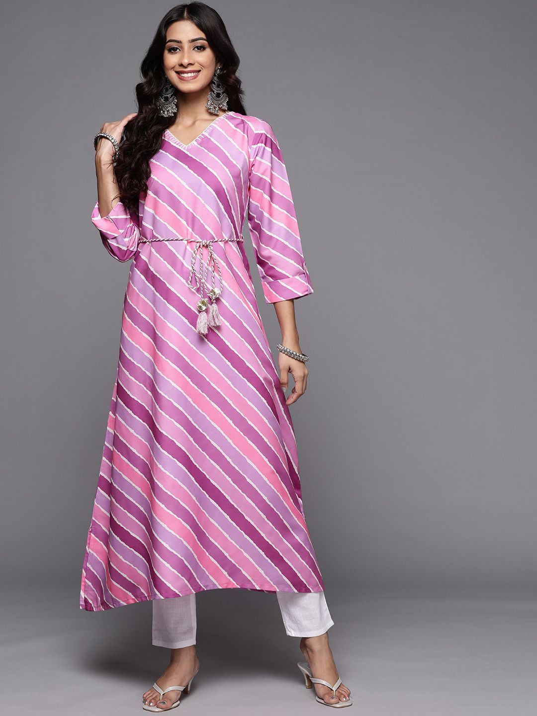 

DIVASTRI Striped Printed A-Line Kurta, Pink