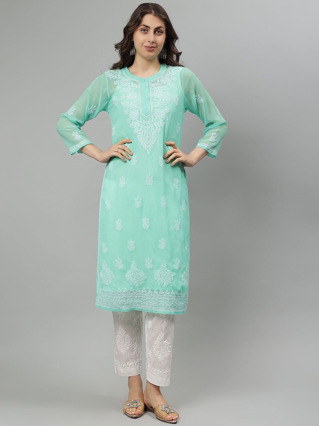 

Seva Chikan Floral Embroidered Notch Neck Chikankari Georgette Straight Kurta, Sea green