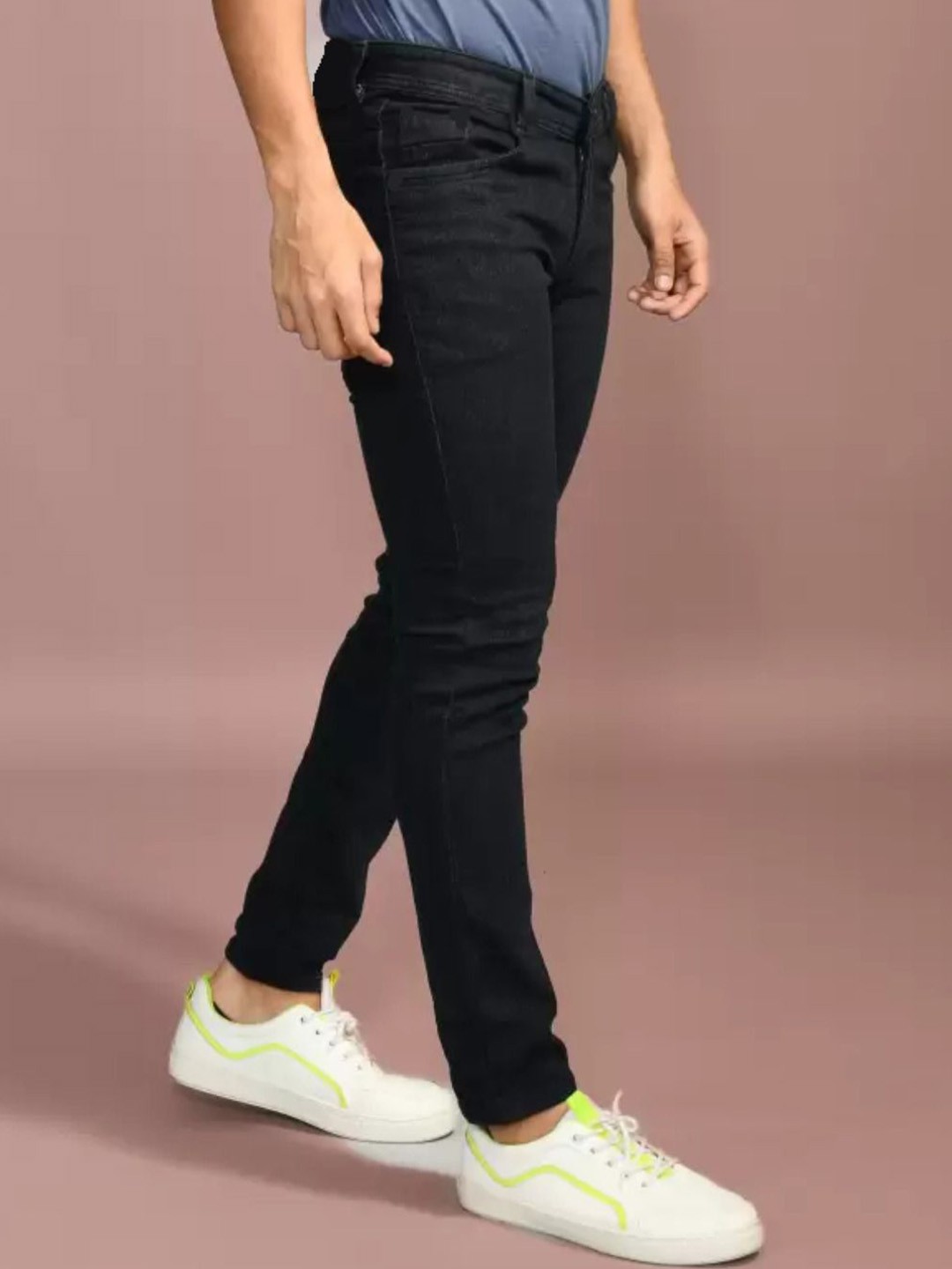 

LINARIA Men Classic Mid-Rise Stretchable Jeans, Black