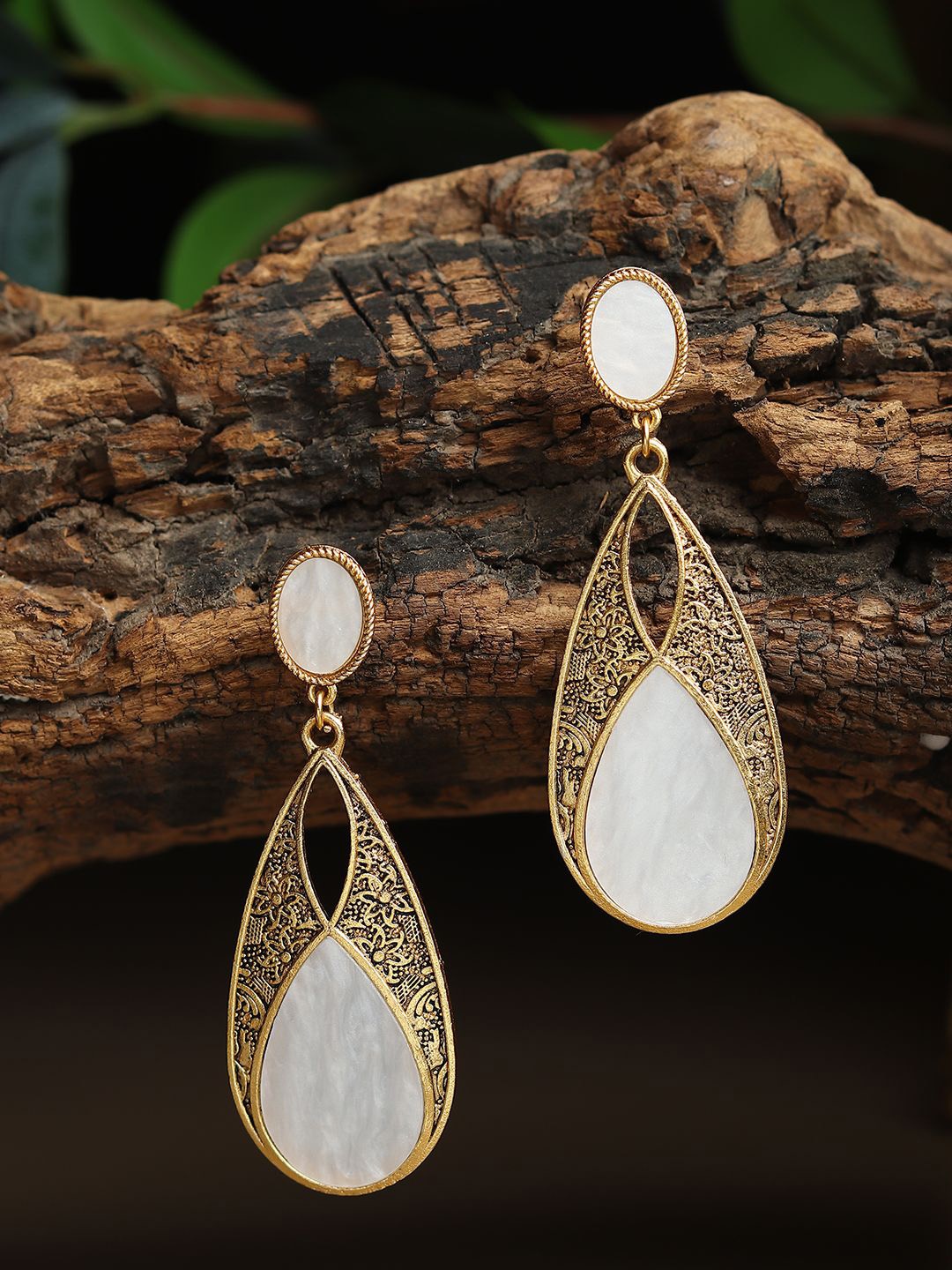 

RHOSYN Gold-Plated Artificial Stones Studded Teardrop Shaped Drop Earrings