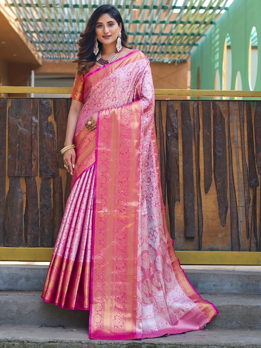 

House of Pataudi Woven Design Banarasi Saree WithBlousePiece, Pink