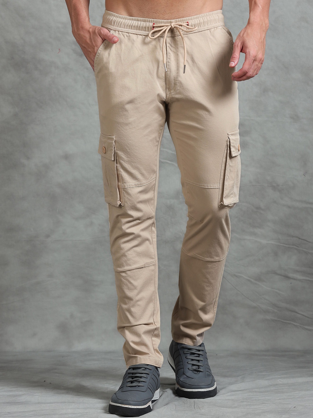 

MIRAAN Men Mid-Rise Cargos, Beige