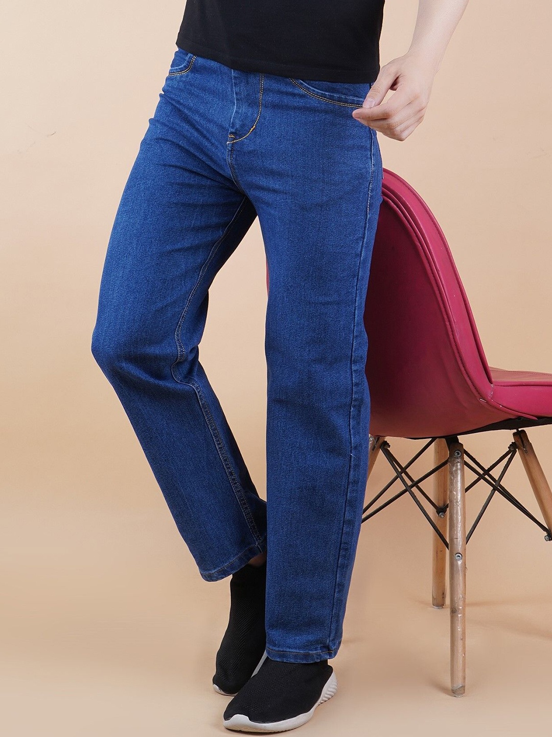 

LINARIA Men Classic Relaxed Fit Light Fade Jeans, Blue