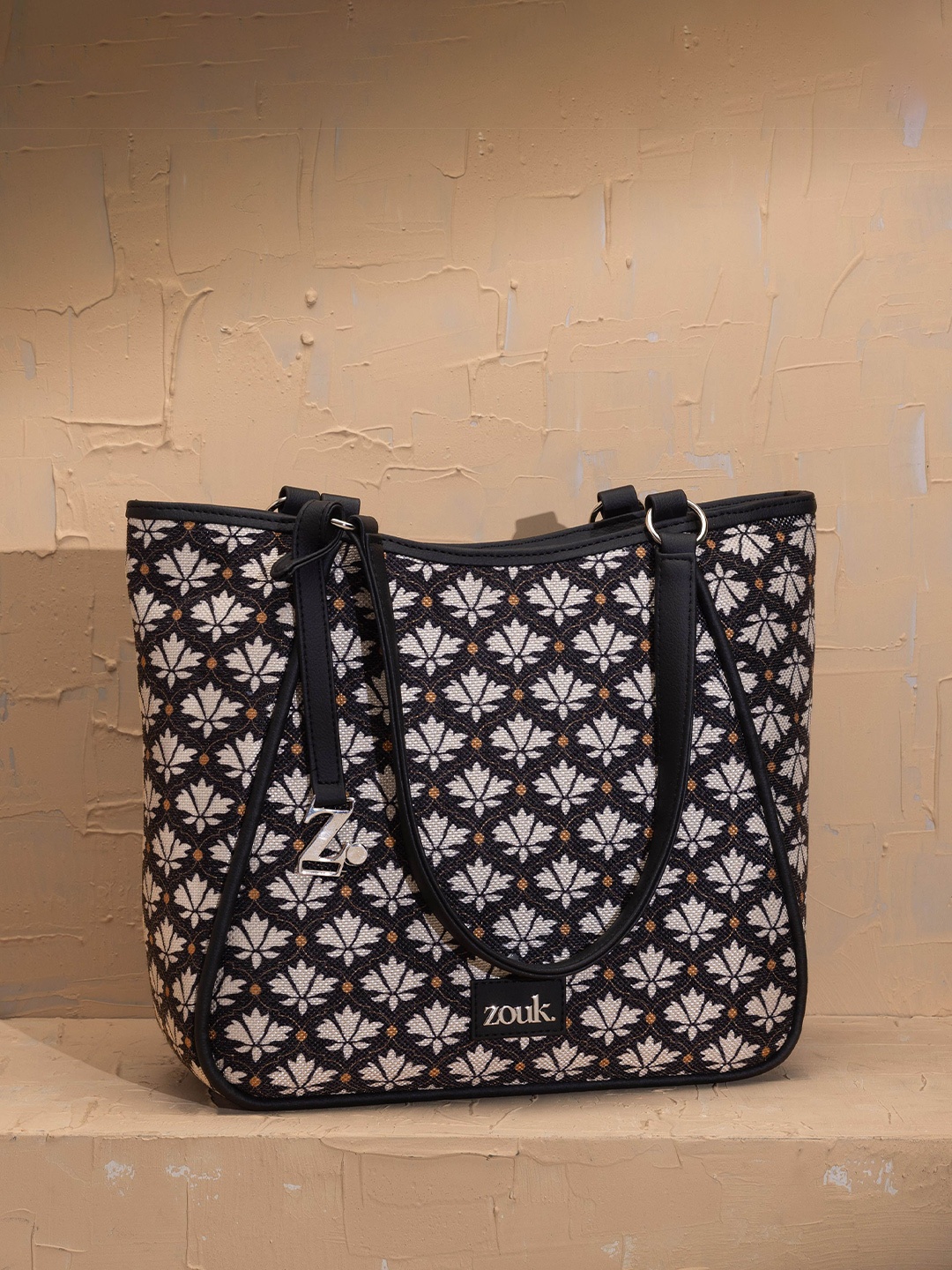 

ZOUK Women Floral Printed Structured Shoulder Bag, Black
