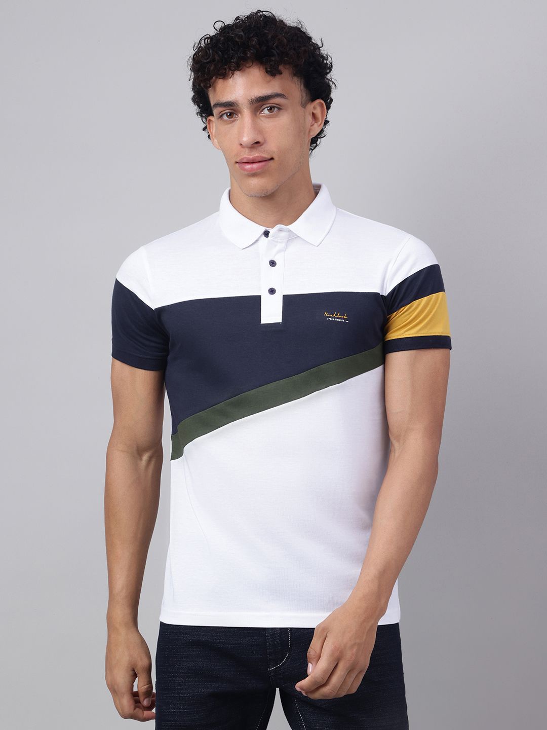 

Richlook Men Polo Collar Applique T-shirt, White
