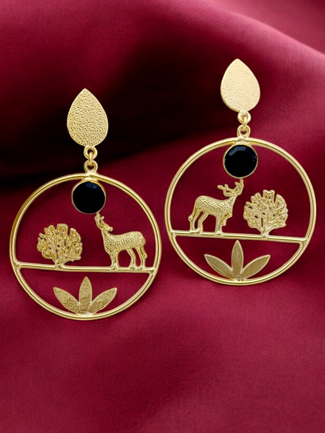 

TISHUL JEWELS Gold-Plated Artificial Stones Studded Circular Drop Earrings