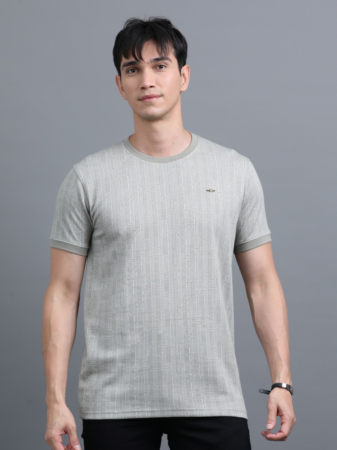 

BLUE ARC Men T-shirt, Grey