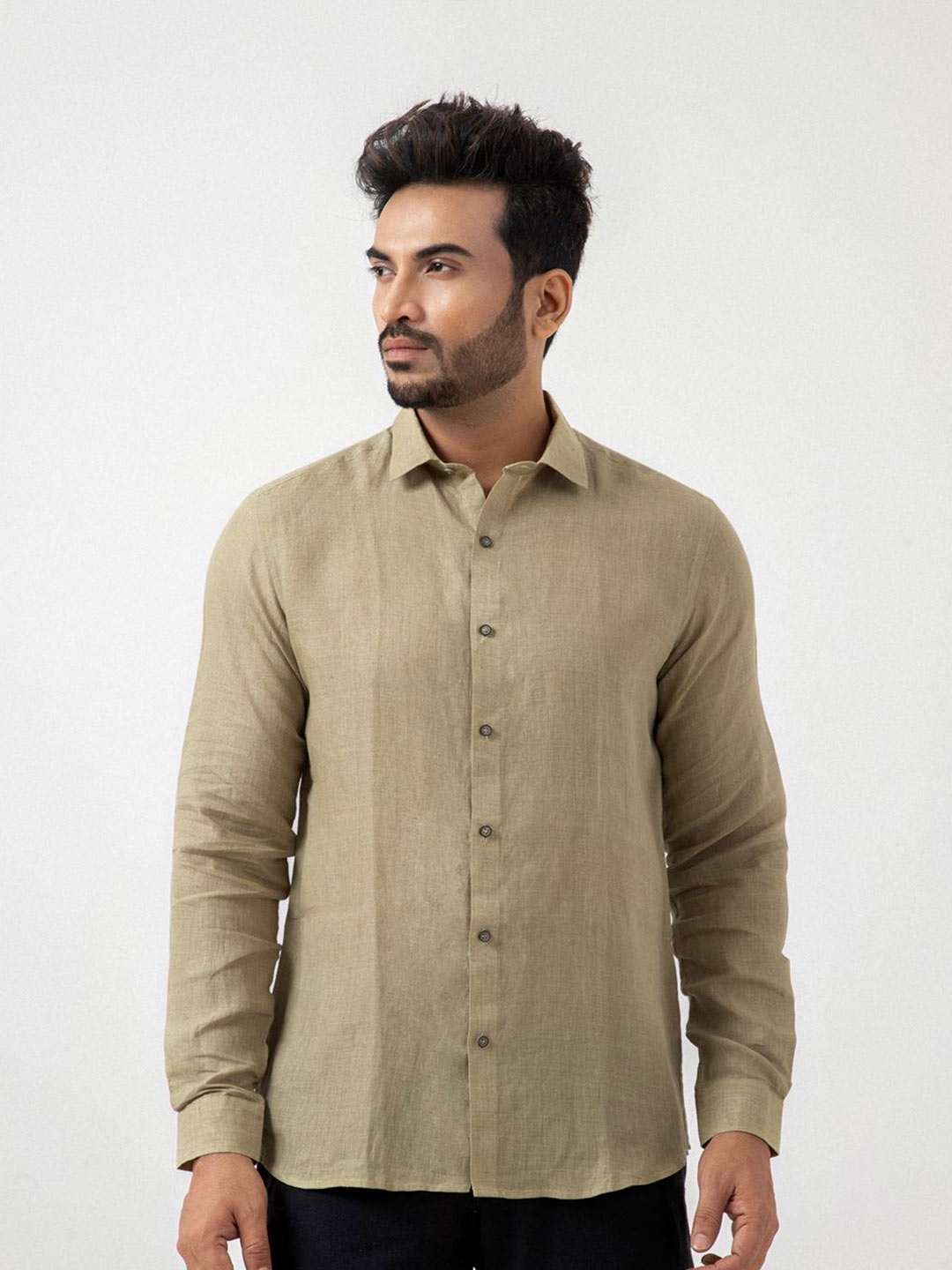 

TRYBEST Men Modern Fit Spread Collar Solid Cotton Casual Shirt, Olive