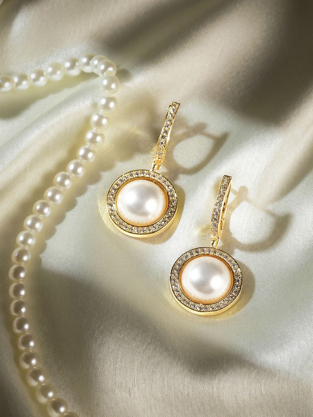 

Manikya Gold-Plated American Diamond Studded Square Shaped Drop Earrings
