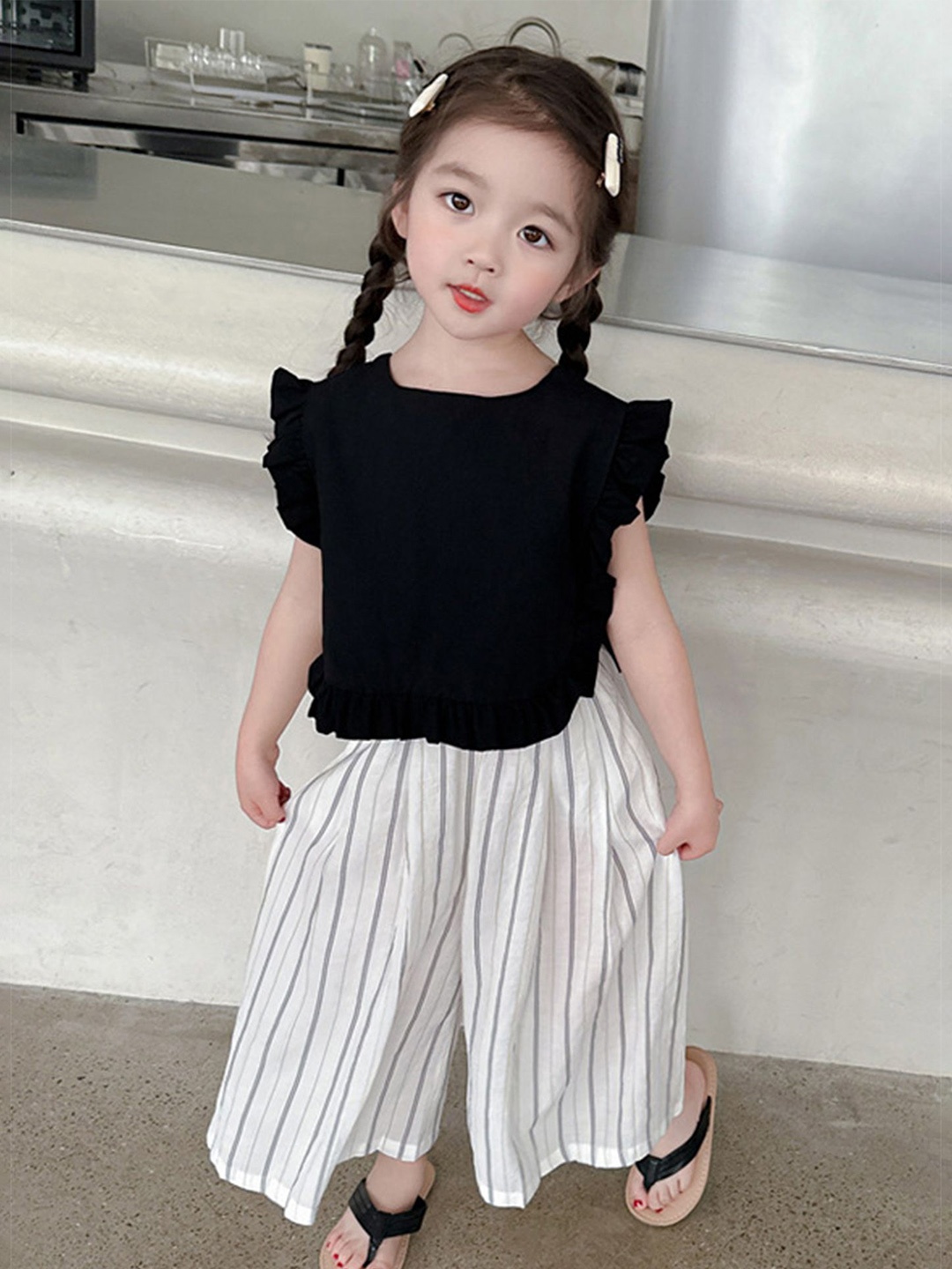 

LULU & SKY Girls Striped Top with Trousers, Black