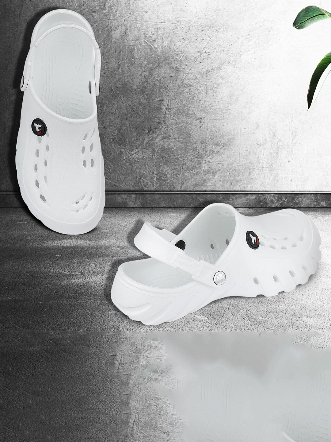 

DRACKFOOT Men Thong Flip-Flops, White