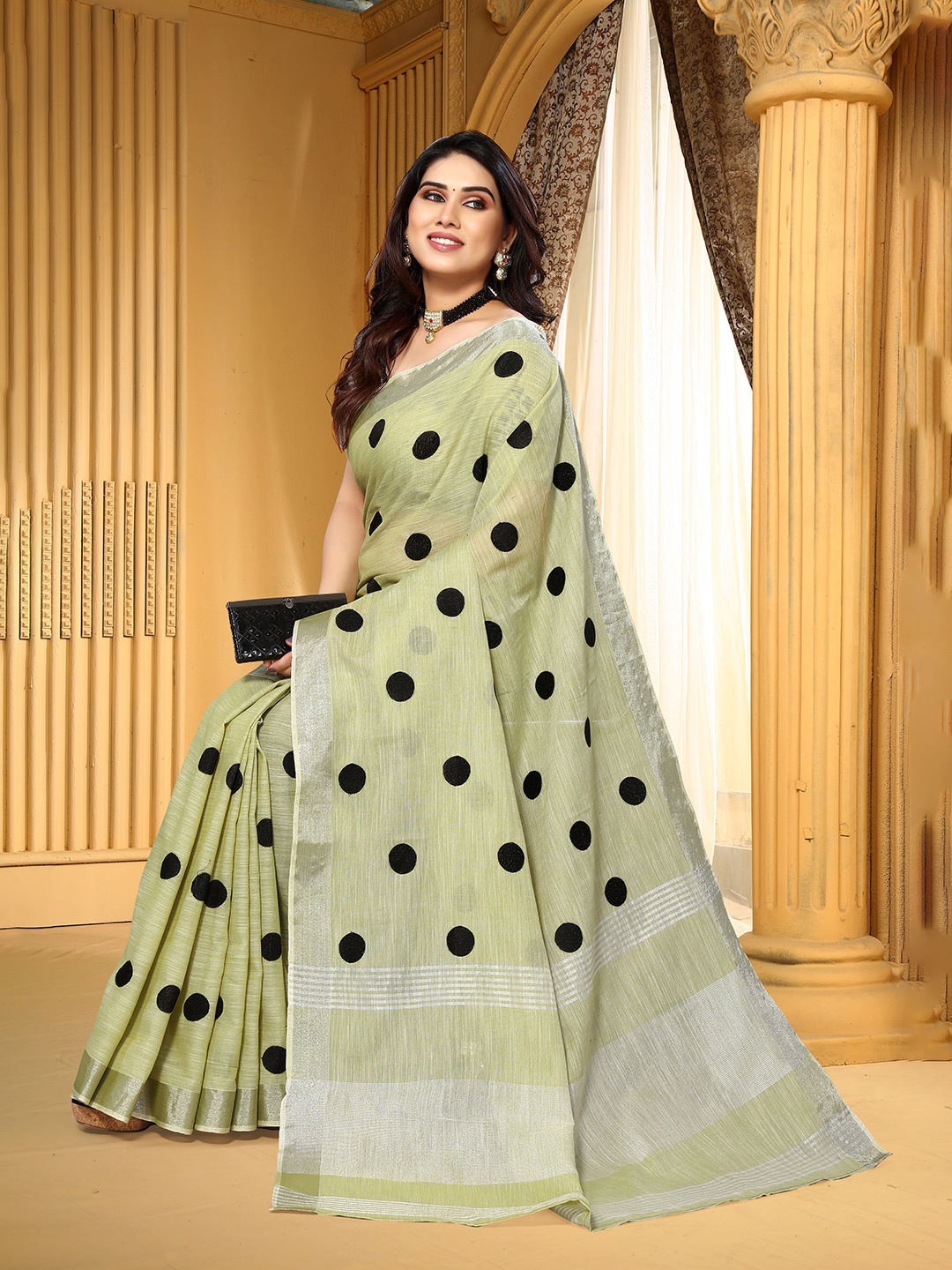 

VIRENDRA TEXTILES Polka Dot Zari Pure Cotton Saree, Green