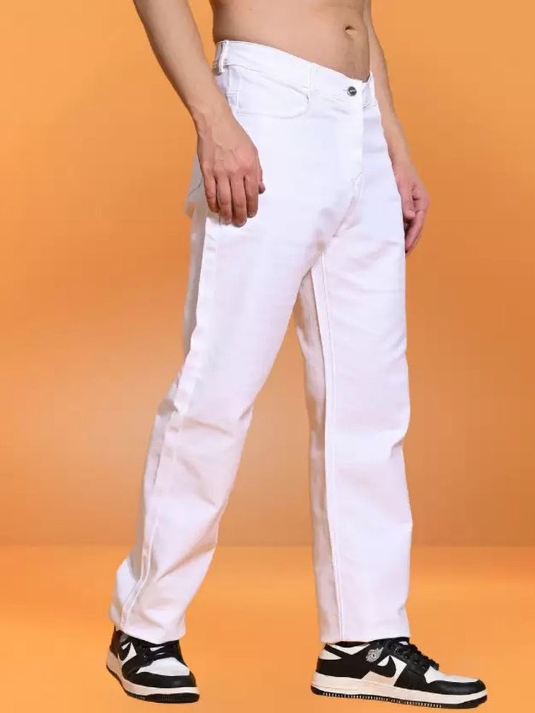 

LINARIA Men Classic Relaxed Fit Low-Rise Stretchable Jeans, White