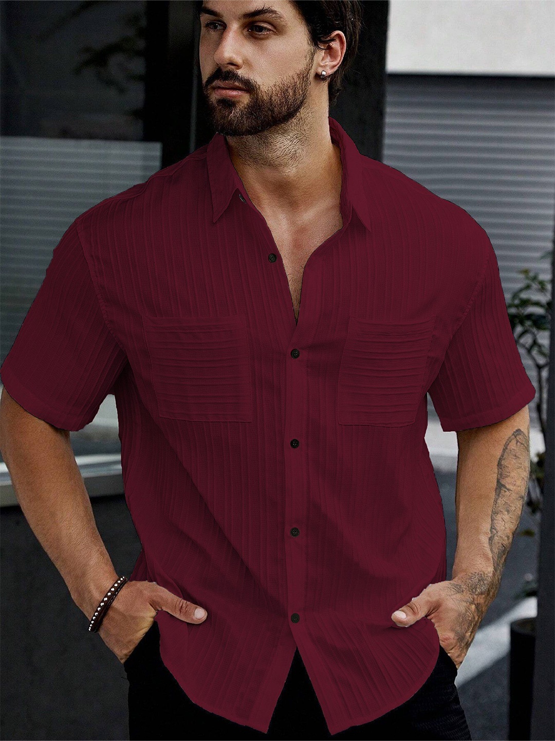 

Metronaut Men Regular Fit Spread Collar Textured Cotton Casual Shirt, Maroon