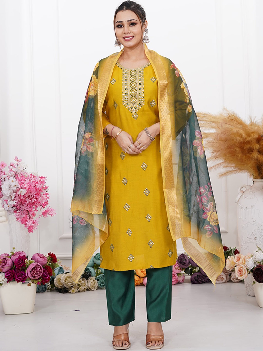 

Maheesha Ethnic Motifs Embroidered Round Neck Straight Kurta With Trousers & Dupatta, Yellow