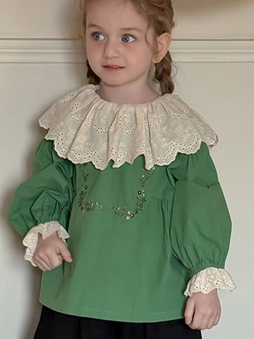 

LULU & SKY Girls Puff Sleeves Top, Green