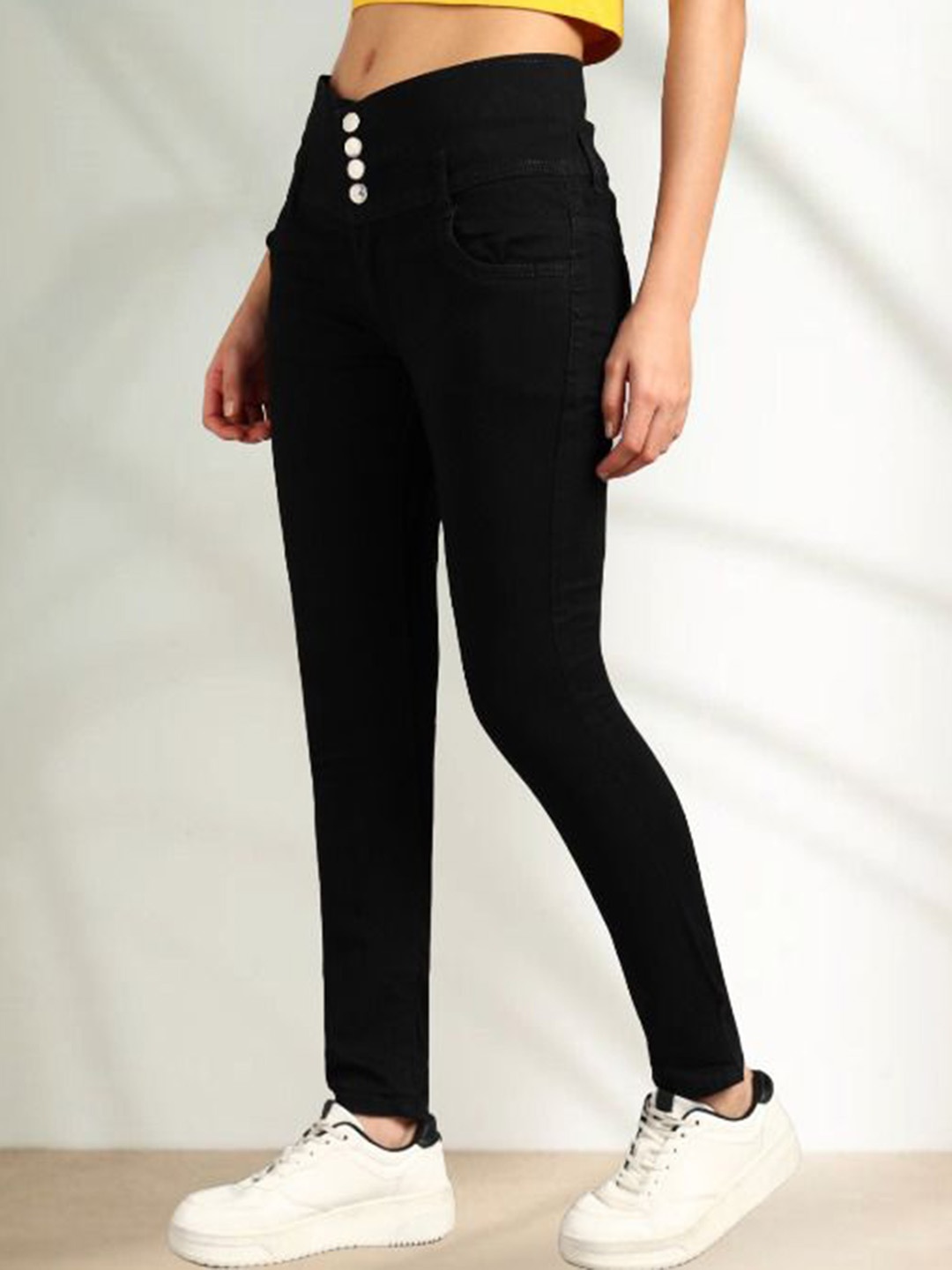 

LINARIA Women Classic High-Rise Straight Fit Jeans, Black