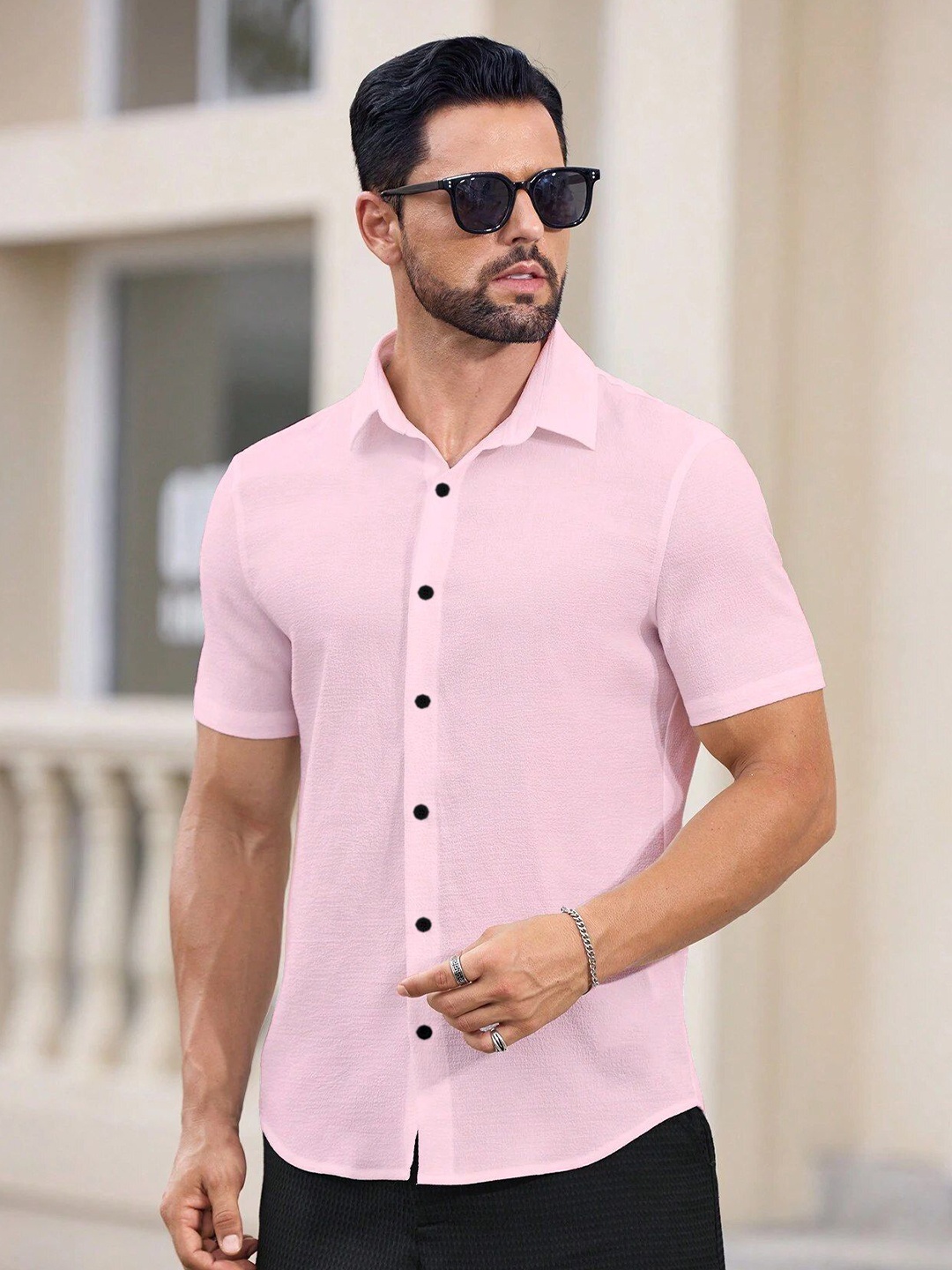 

Metronaut Men Regular Fit Spread Collar Textured Casual Shirt, Pink