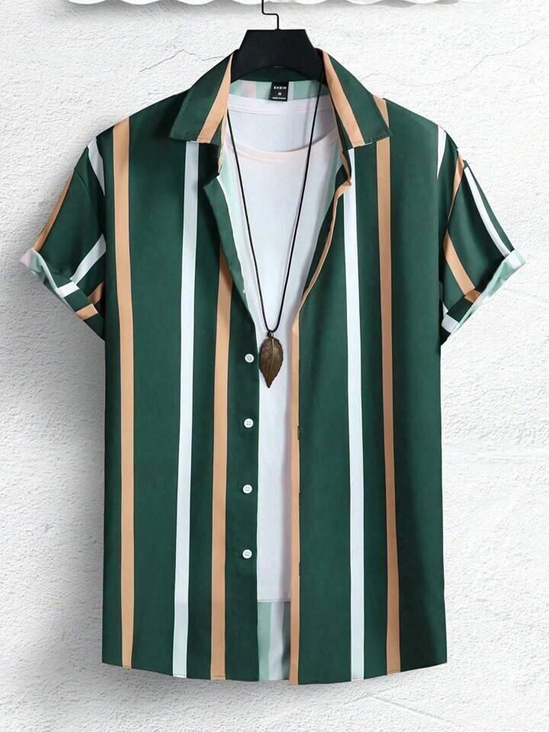 

Metronaut Men Regular Fit Spread Collar Vertical Striped Elastane Casual Shirt, Green