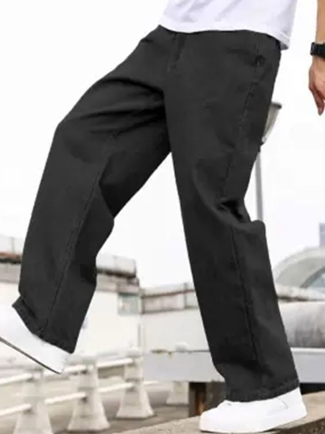 

LINARIA Men Cotton Relaxed Fit Stretchable Jeans, Black