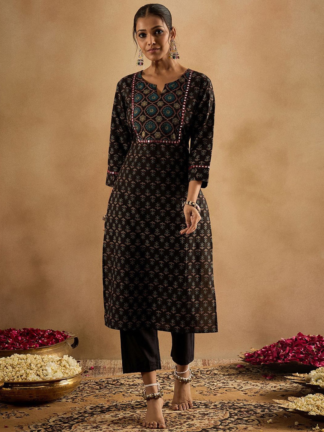 

Indo Era Floral Printed Notch Neck Mirror Work Pure Cotton Straight Kurta, Black