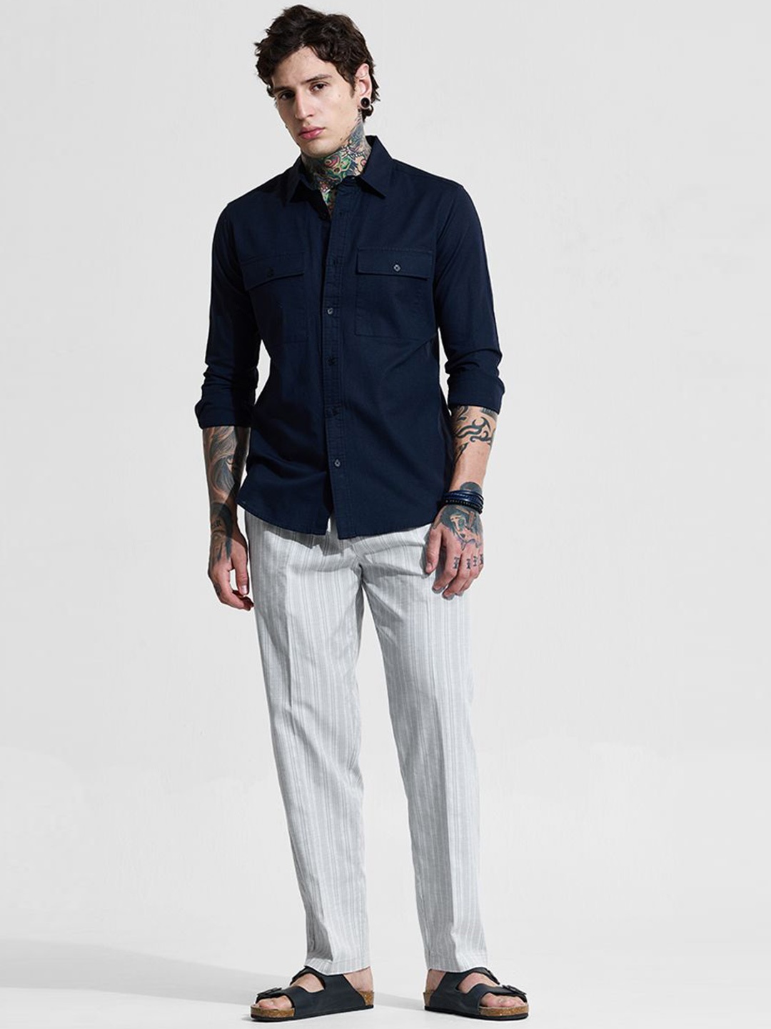 

Snitch Men Striped Trousers, Grey
